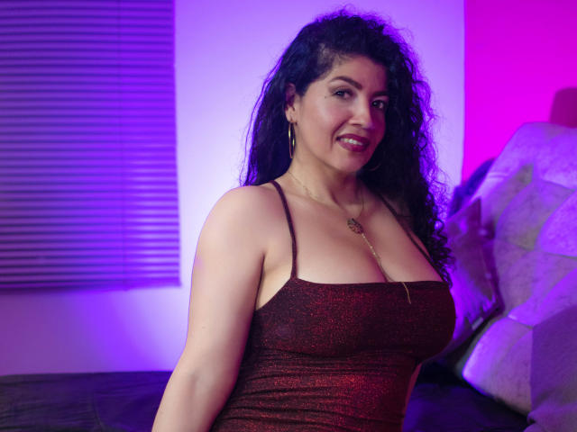 AdeleSmith - Live Sex Cam - 19449870