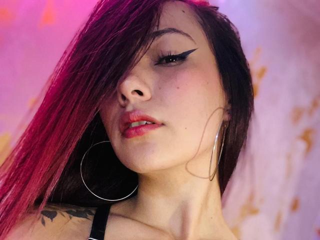 ValeryHarllow - Live Sex Cam - 19454026
