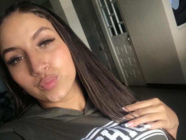 PaulettSmith - Live sex cam - 19454338