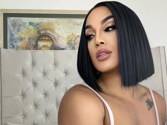 CarlyMartiness - Sexe cam en vivo - 19455266