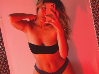 LuciaCortez - Live sex cam - 19457118