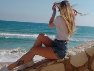 AdelaLoveX - Sexe cam en vivo - 19457326