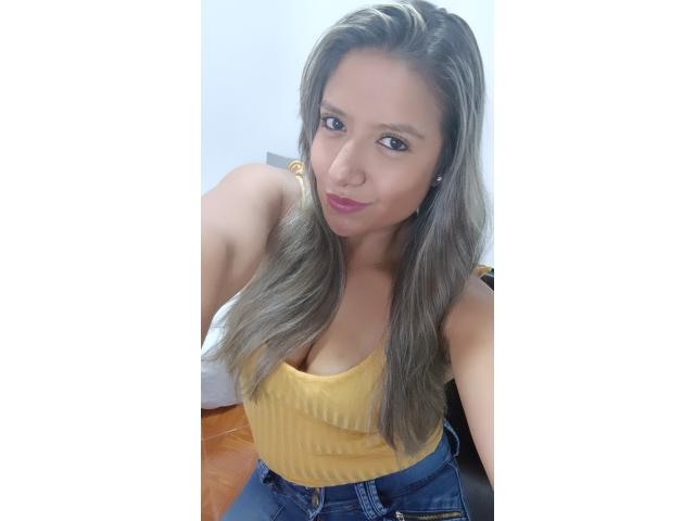 ValeriaHunter69 - Live sex cam - 19464038