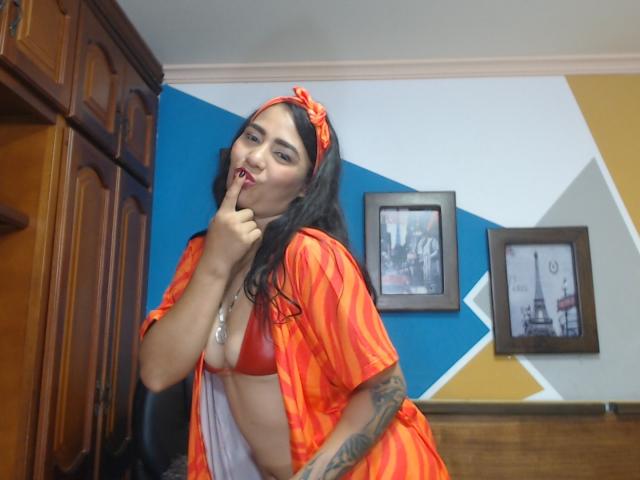 AfroditaHan - Live Sex Cam - 19471034