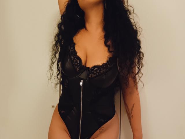 KellyLoveOF - Live Sex Cam - 19479006