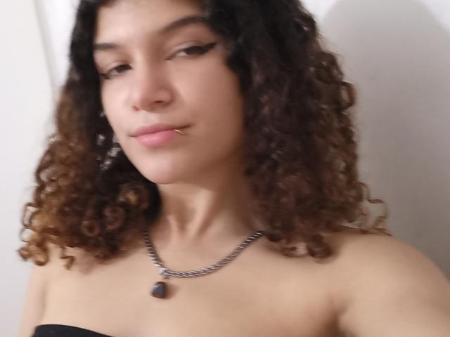 WendyBeckerX - Live sex cam - 19480458