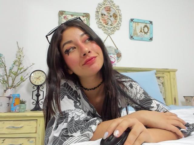 Genesiss - Live porn &amp; sex cam - 19480630