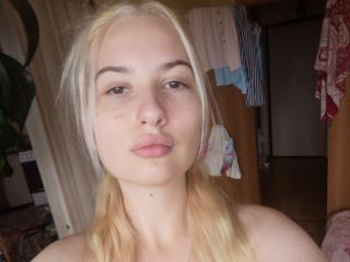 ElzaKom - Live sexe cam - 19482510