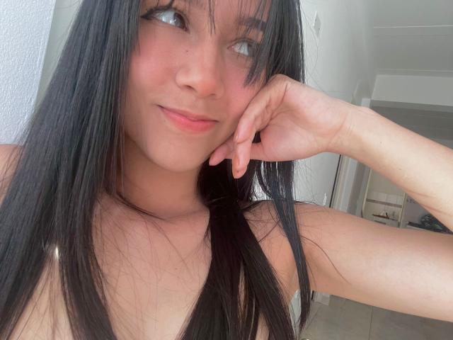 DeisyWest - פורנו בשידור חי ומצלמת סקס - 19494682