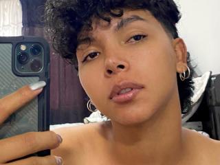 XHenisa - Live sex cam - 19508662