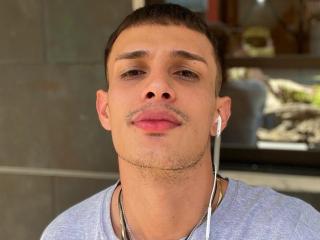 SlimLewis - Sexe cam en vivo - 19518718