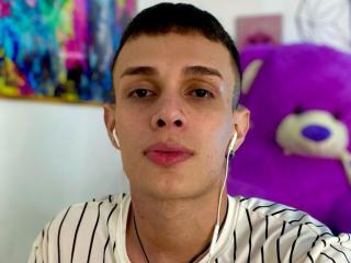 SlimLewis - Sexe cam en vivo - 19518726