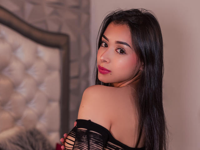 AntonellaaRossy - Live porn &amp; sex cam - 19521866