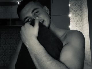 VictorLegend - Live sex cam - 19524486