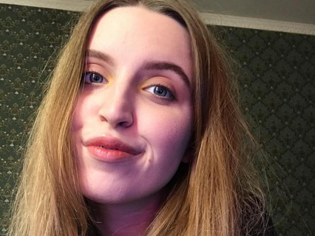 MirandaLegend - Live porn &amp; sex cam - 19538082