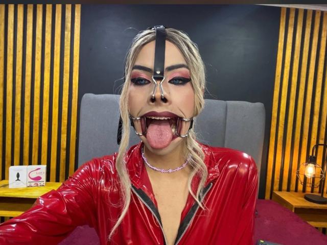 BrianaHollis - Live sexe cam - 19538098