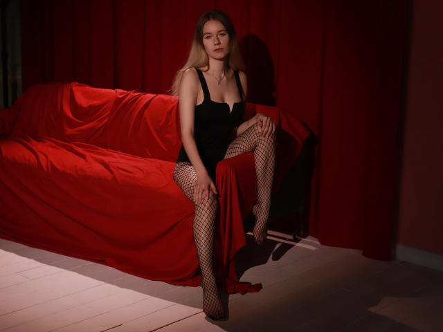 EllieGordon - Live sex cam - 19542986