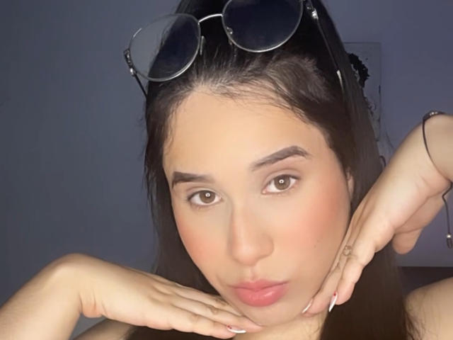 VictoriaRaven - Live Sex Cam - 19545558