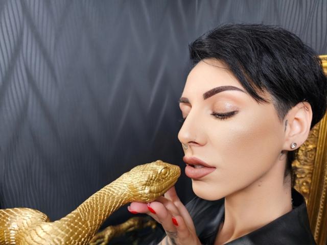 SophiePriestess - Live sex cam - 19548210