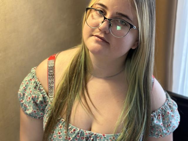 DiLaria - Live sex cam - 19549810