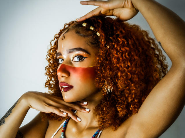 CinthiaWalker - Live sex cam - 19550182