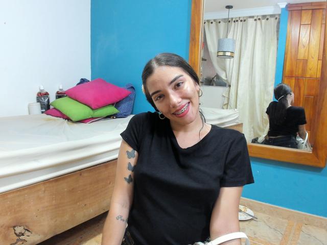 SharonKlart - Live sexe cam - 19554426