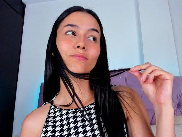 DeisyWest - Live sex cam - 19565130