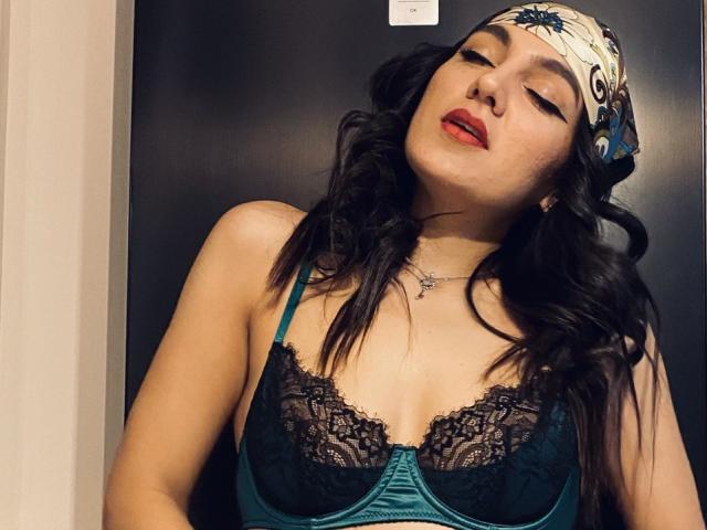 AnnaDutton - Live sex cam - 19567826