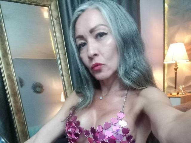 NicoletteShea - Live sex cam - 19568330