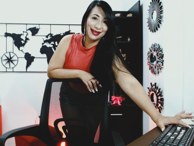 Karimelee - Live Sex Cam - 19569910