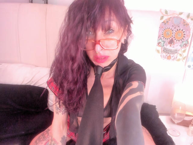 GrethelMuller - Sexe cam en vivo - 19571014