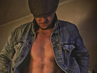 TroubleCouple - Live porn &amp; sex cam - 19579882