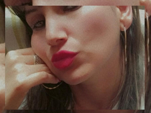 GiuliaAddams - Live Sex Cam - 19580006