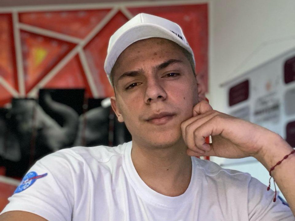 AlexValenzuela - Sexe cam en vivo - 19581590