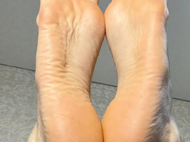 TheHottestBlonde - Live porn &amp; sex cam - 19594374