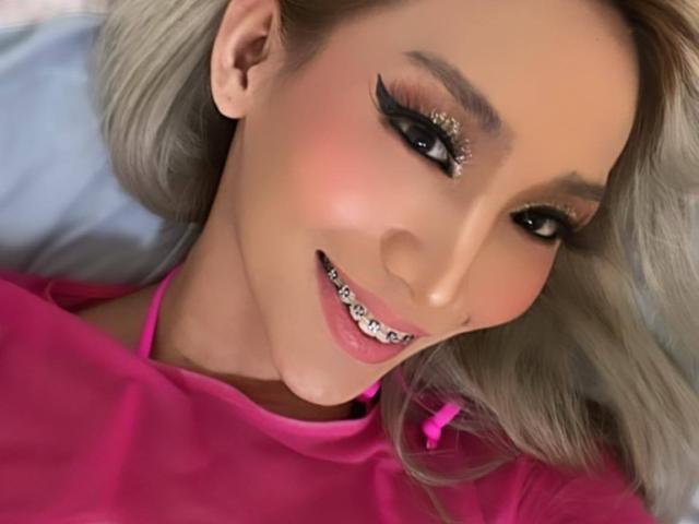 NikkiWavy - Live sex cam - 19606530