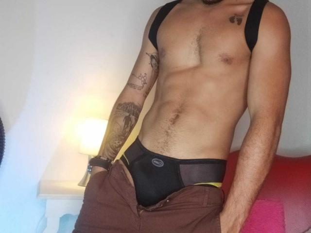 MorenoSexyBbc - Sexe cam en vivo - 19613942