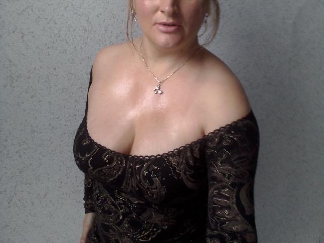 KelliRedhaer - Live sex cam - 19614702
