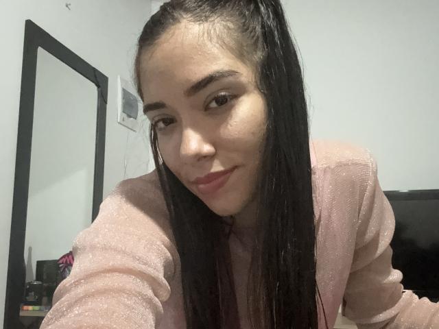 SharonKlart - Live porn &amp; sex cam - 19621586