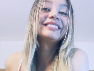 SophieLombardo - Live porn & sex cam - 19624358