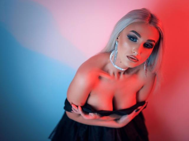 KylieJonnes - Live Sex Cam - 19628606
