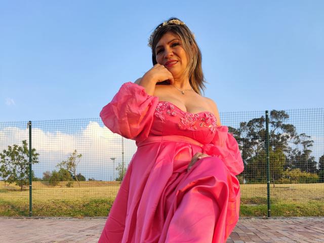 CelesteLincon - Live sex cam - 19638114