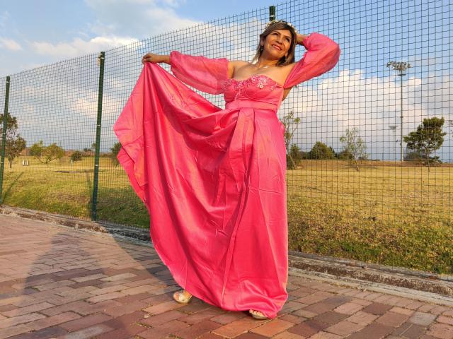 CelesteLincon - Live porn &amp; sex cam - 19638550