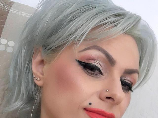 LuccyX - Live sex cam - 19643430