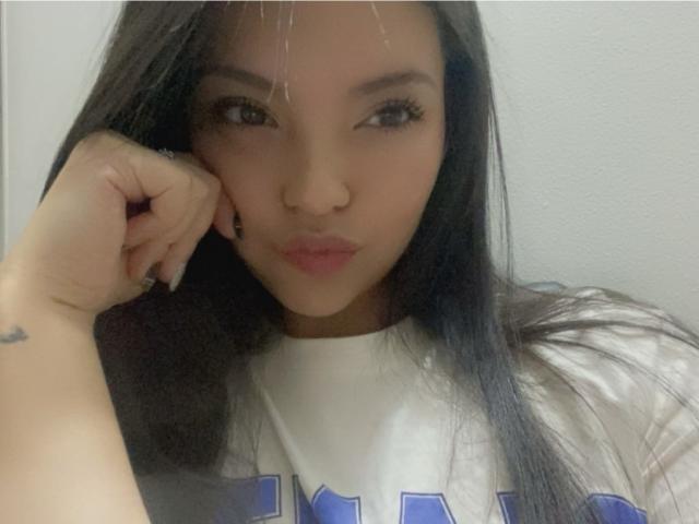 IssaPuasini - Live porn &amp; sex cam - 19657610