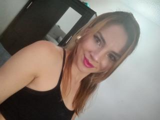 EmelySofia - Live porn & sex cam - 19664366