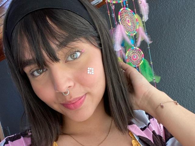 NicollSanchez - Live porn &amp; sex cam - 19666666