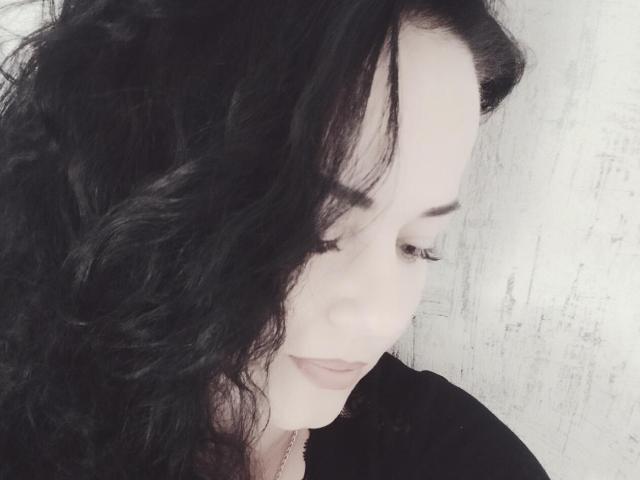 EllyGusta - Live Sex Cam - 19666694