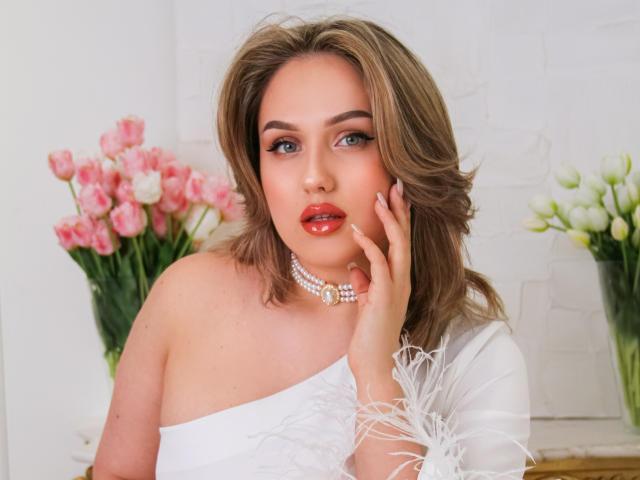 LisaFrancis - Live sex cam - 19678678
