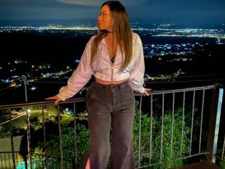 SamanthaMoure - Live sex cam - 19682686